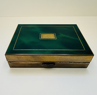 musical cigarette case